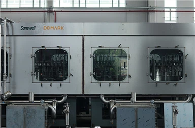 पानी की बोतल भरने की मशीन